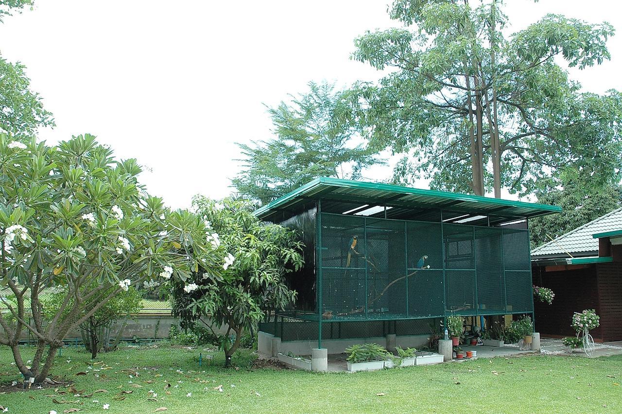 Thararin Villa Ban Doem Bang المظهر الخارجي الصورة