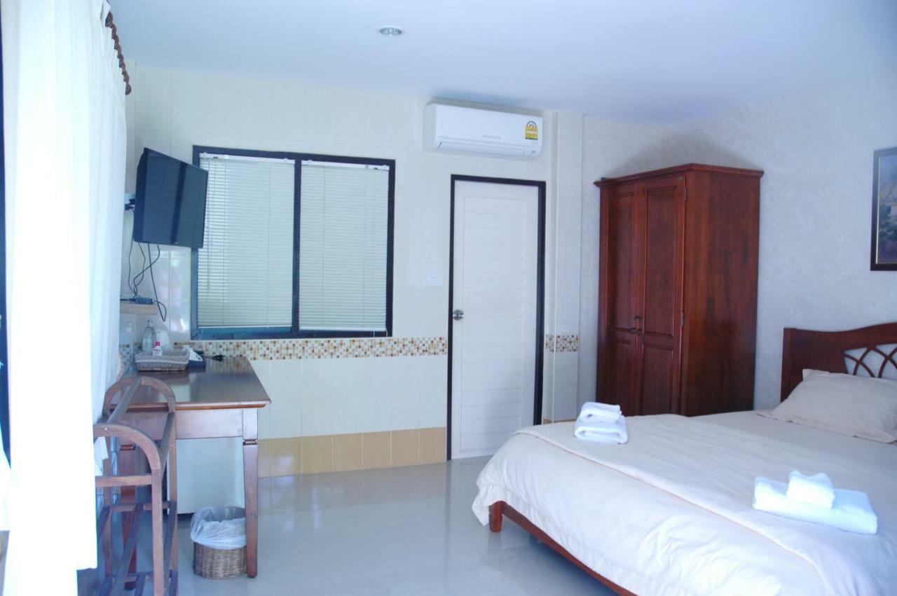 Thararin Villa Ban Doem Bang المظهر الخارجي الصورة